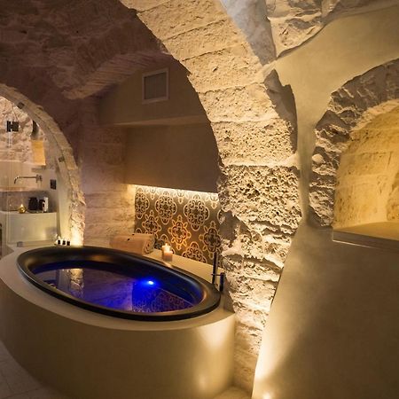 La Mandorla Luxury Trullo Bed & Breakfast อัลเบโรเบลโล ภายนอก รูปภาพ