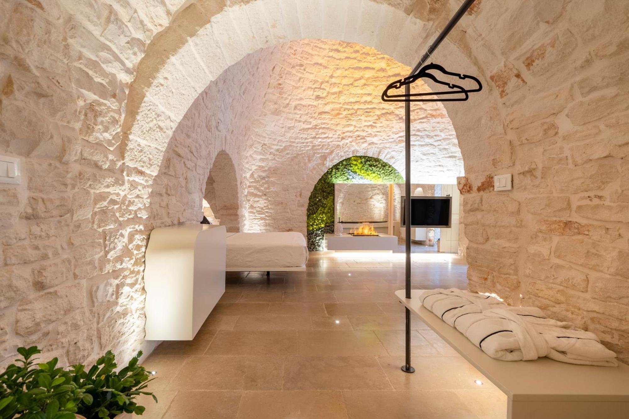La Mandorla Luxury Trullo Bed & Breakfast อัลเบโรเบลโล ภายนอก รูปภาพ
