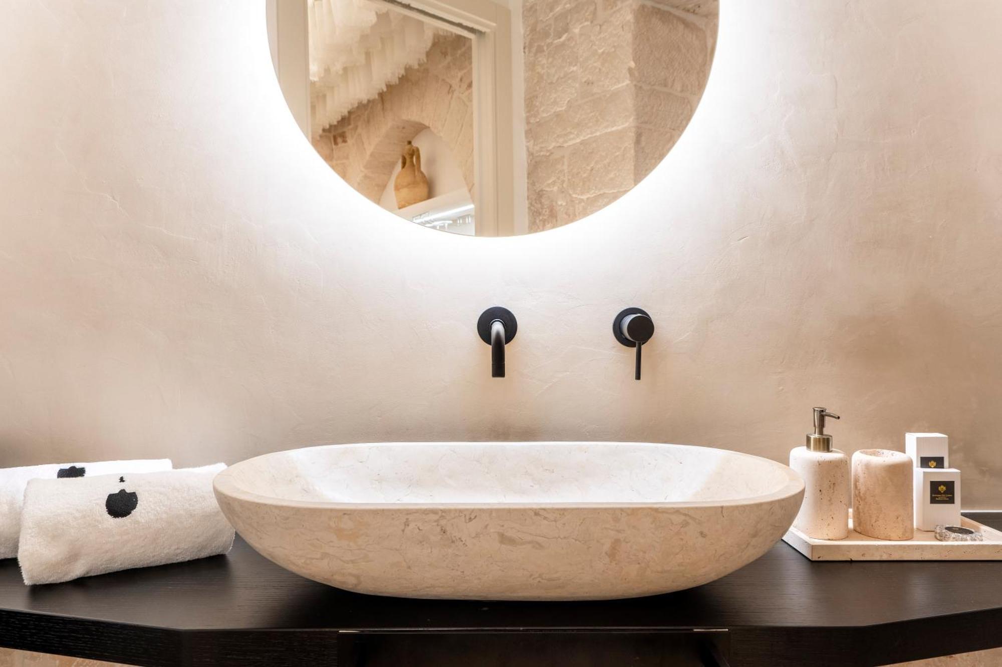 La Mandorla Luxury Trullo Bed & Breakfast อัลเบโรเบลโล ภายนอก รูปภาพ